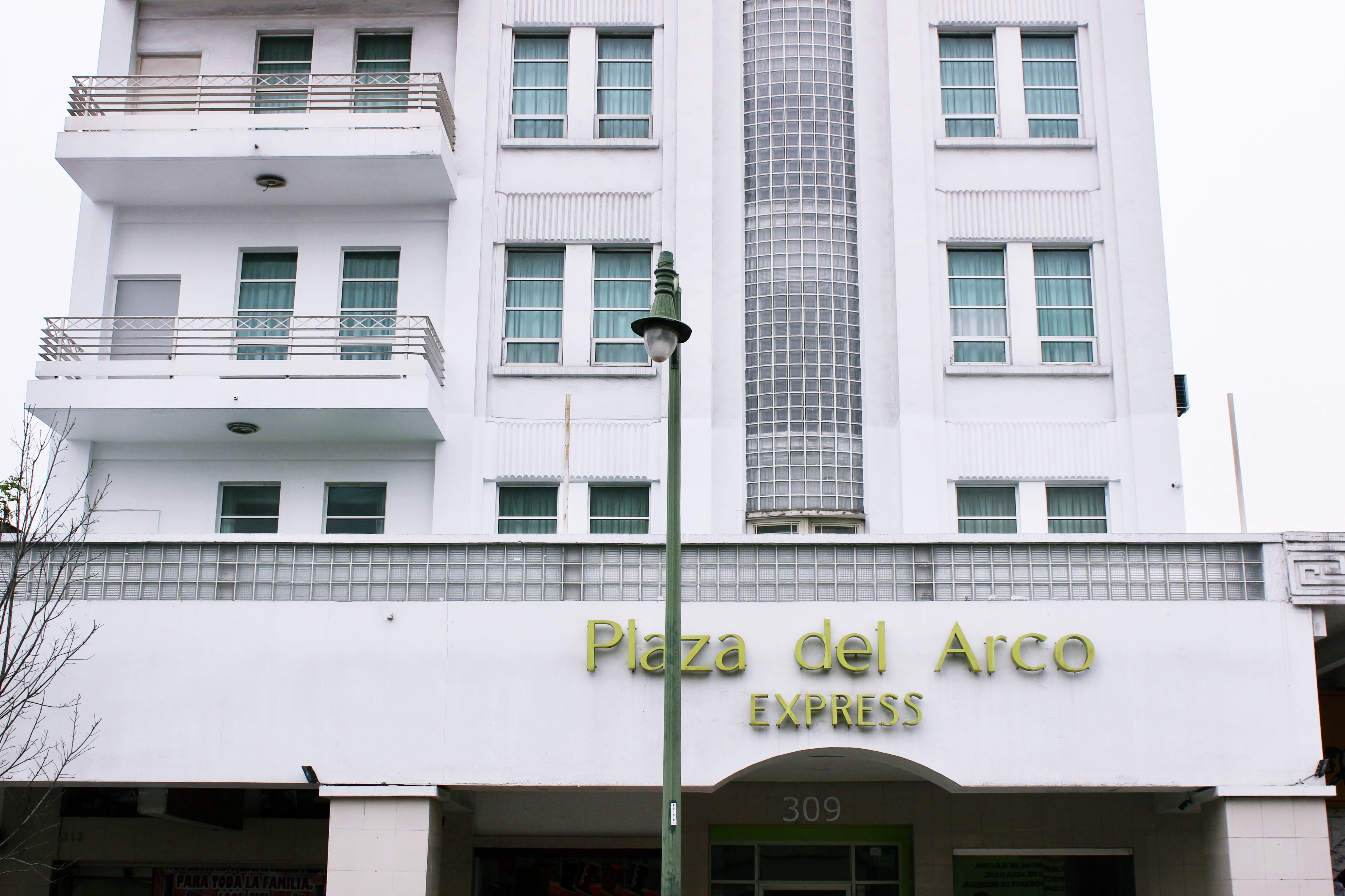 Plaza del Arco Express