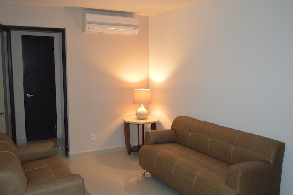 Ayenda Suites Ejecutivas Monterrey