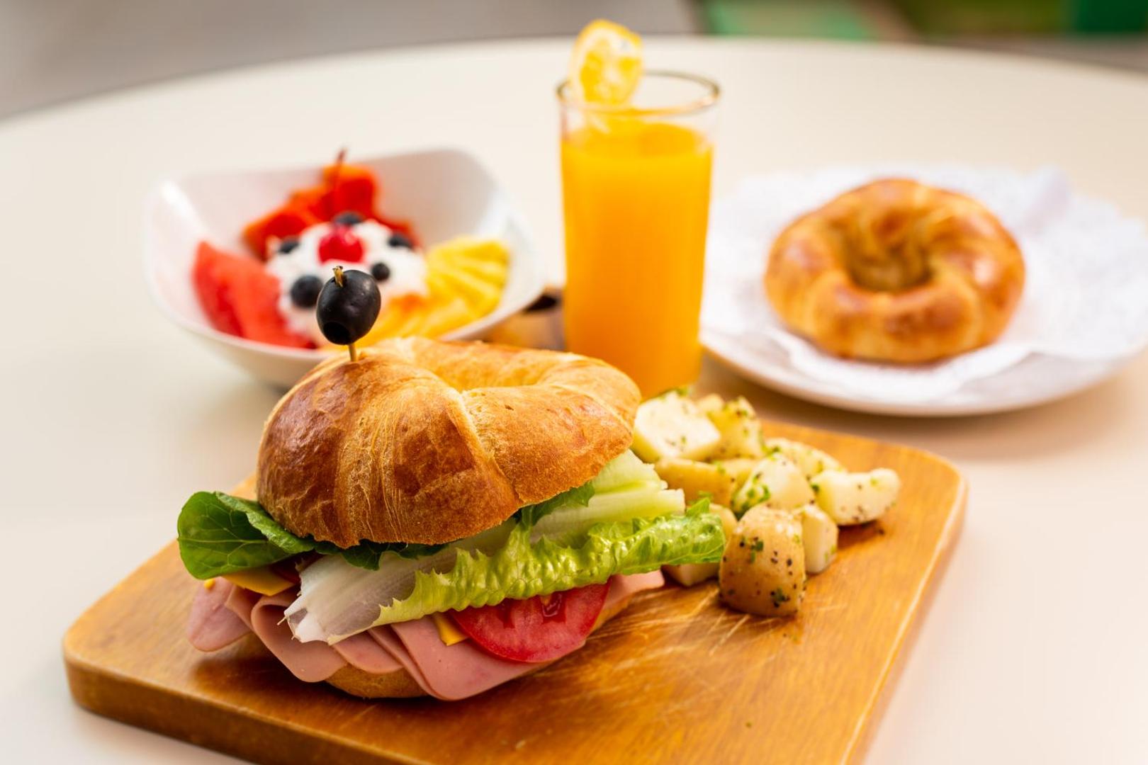 Horizon Hotel & Convention Center