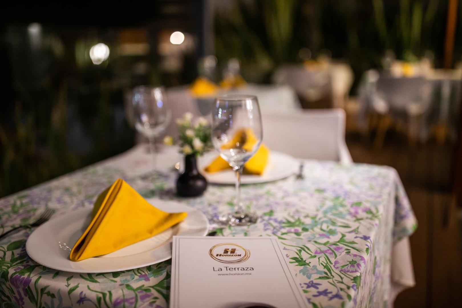 Horizon Hotel & Convention Center