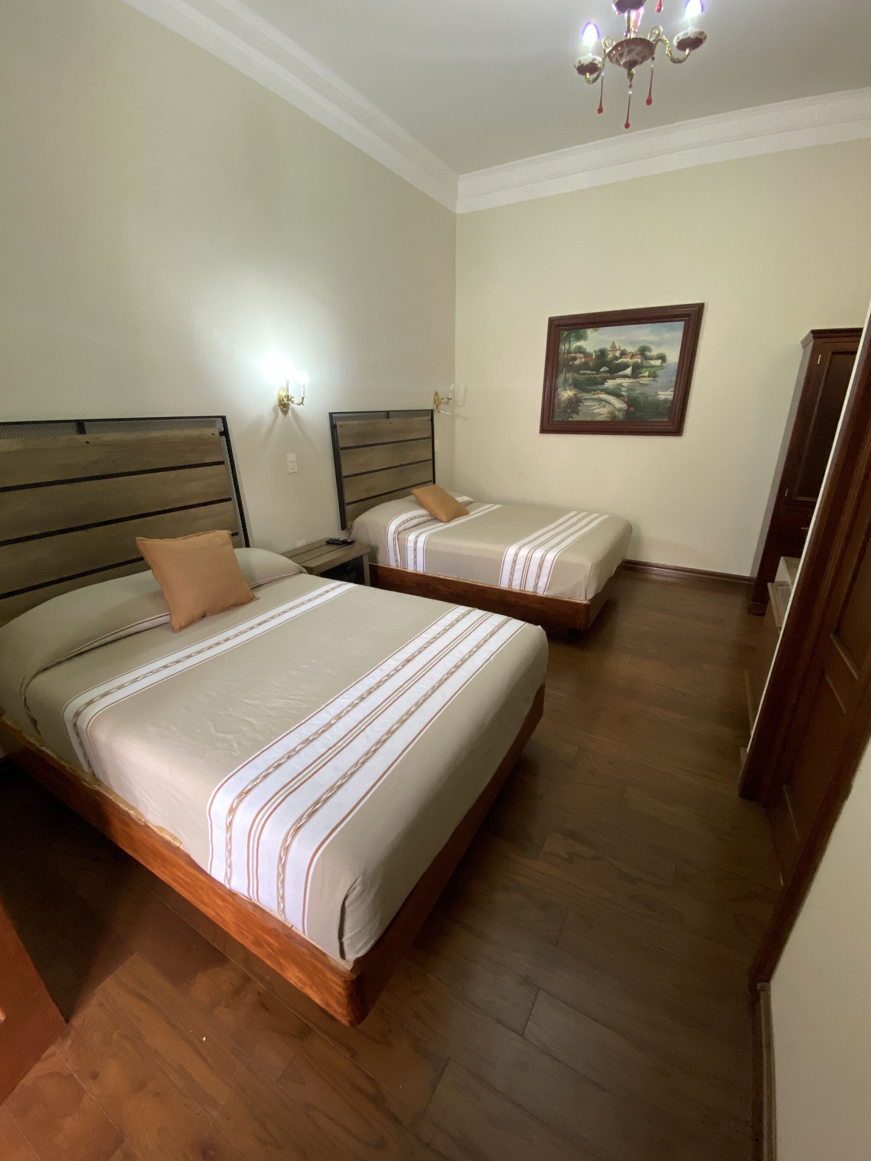Hotel Cantera Real