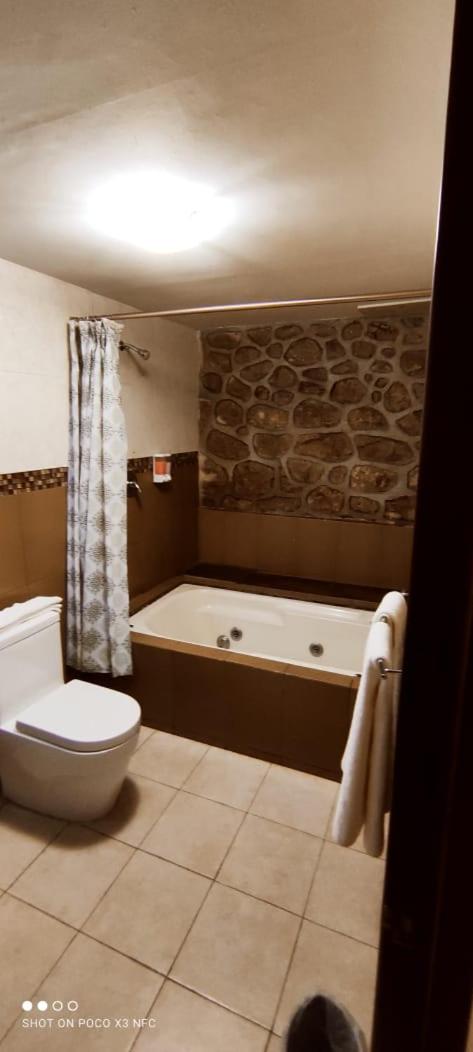 Hotel Cantera Rosa