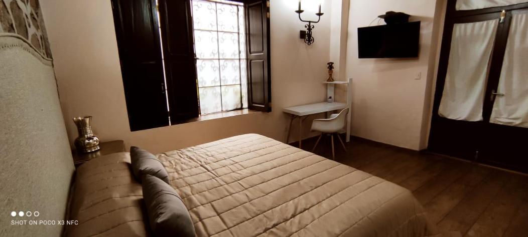 Hotel Cantera Rosa