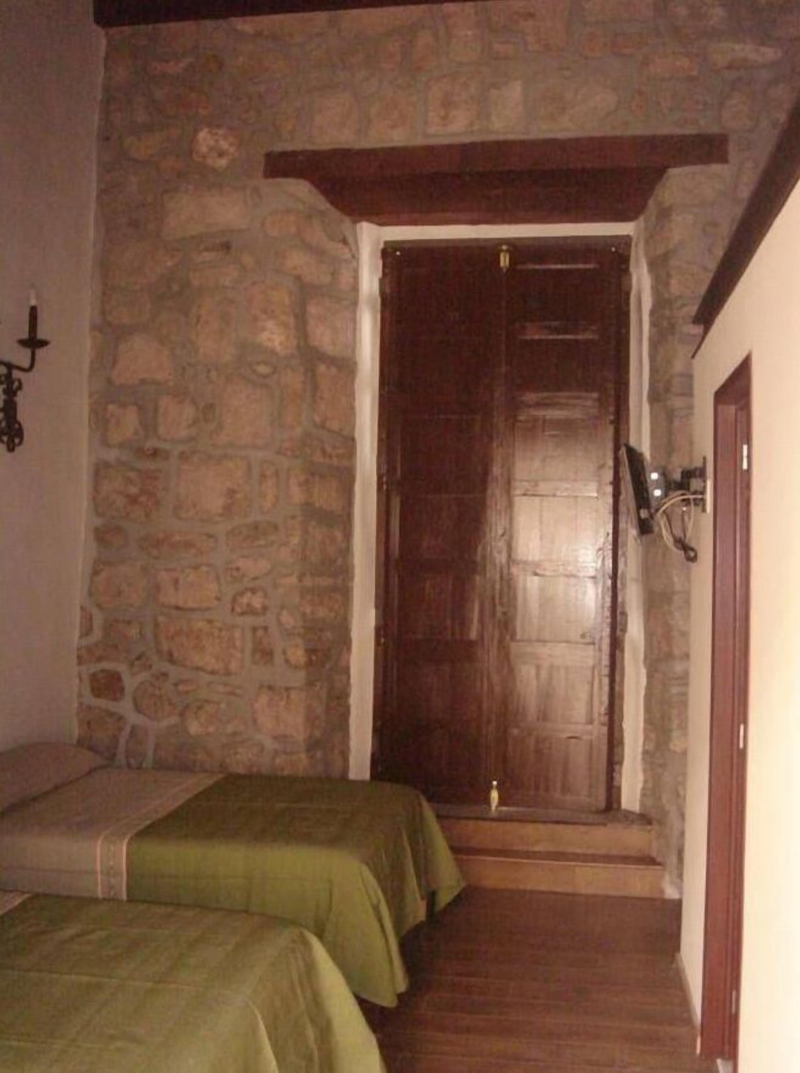 Hotel Cantera Rosa
