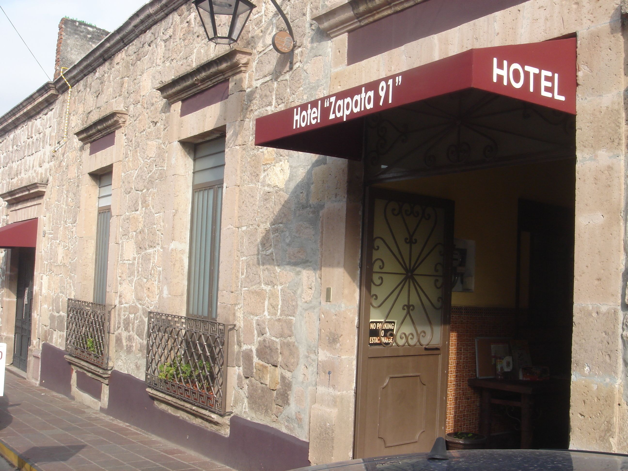 Hotel Cantera Rosa