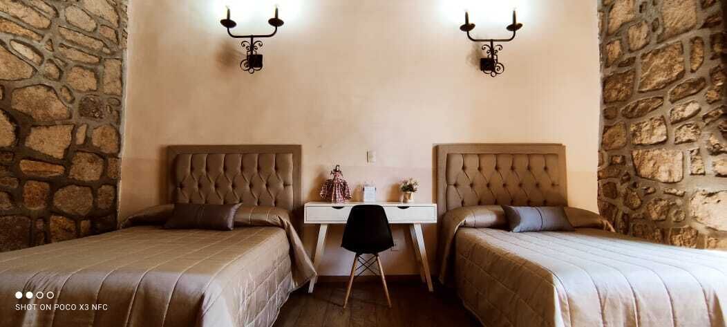 Hotel Cantera Rosa