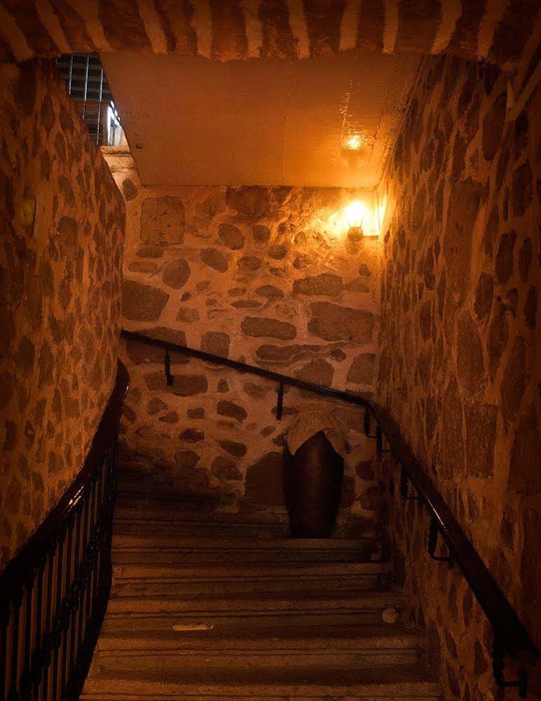 Hotel Colonial