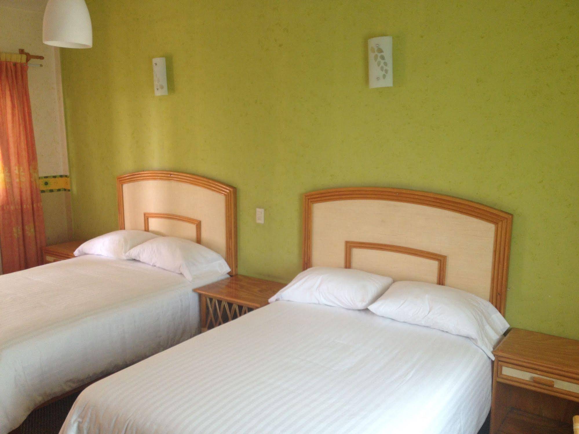 Hotel & Suites Hacienda Montesinos
