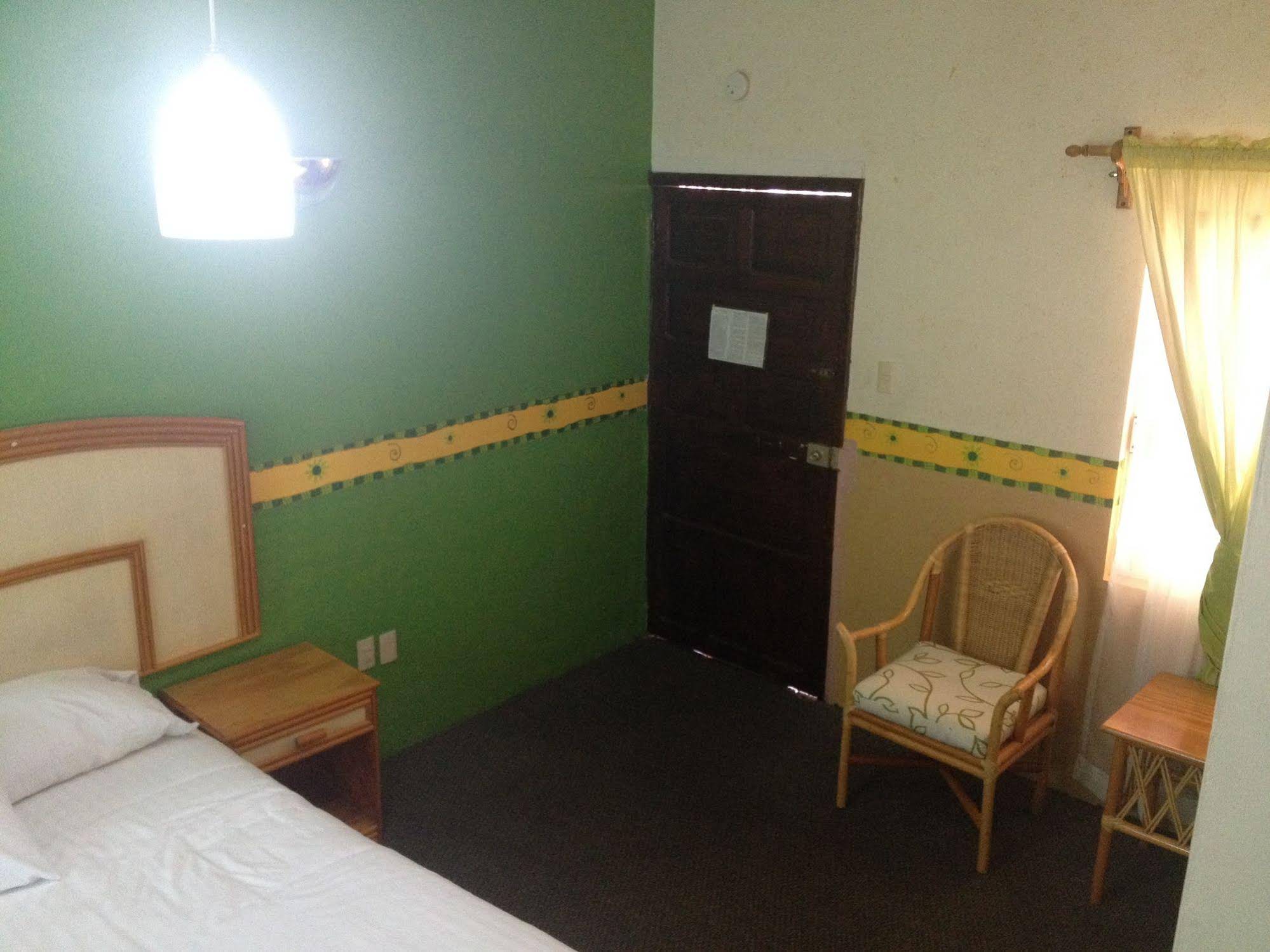 Hotel & Suites Hacienda Montesinos