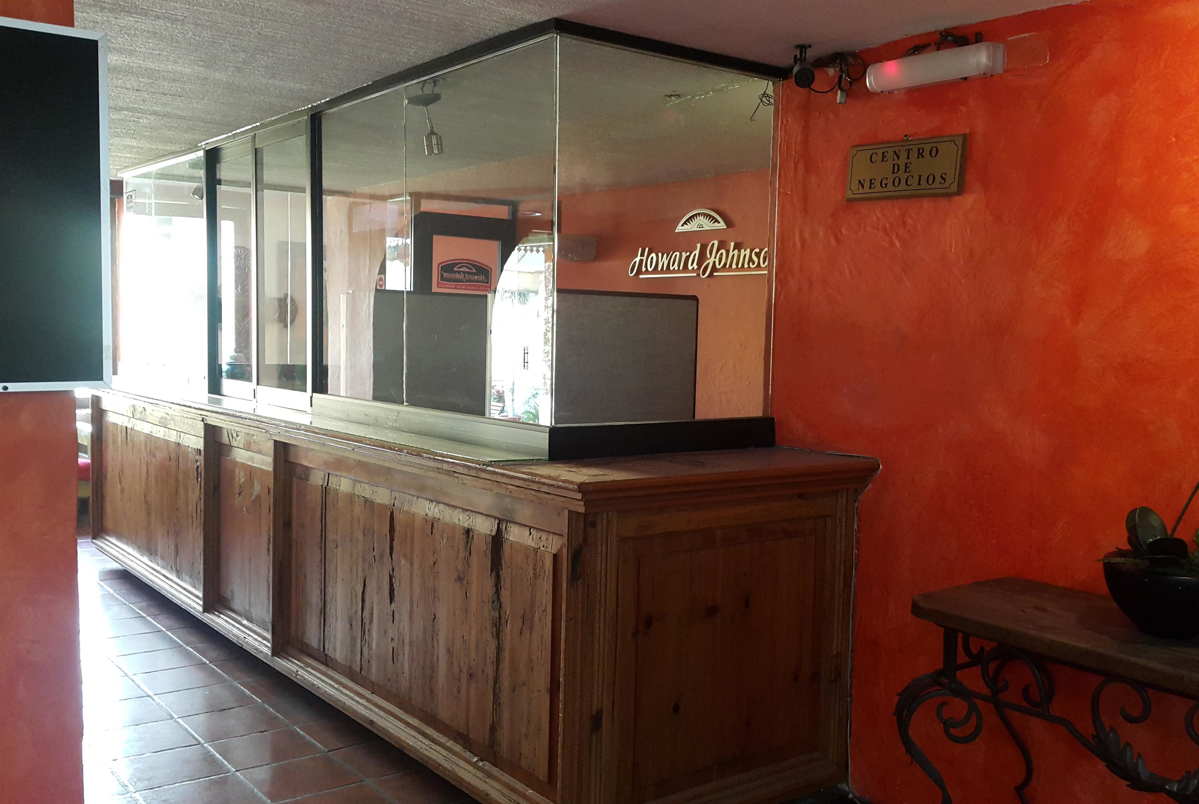 Howard Johnson by Wyndham Morelia Calle Real