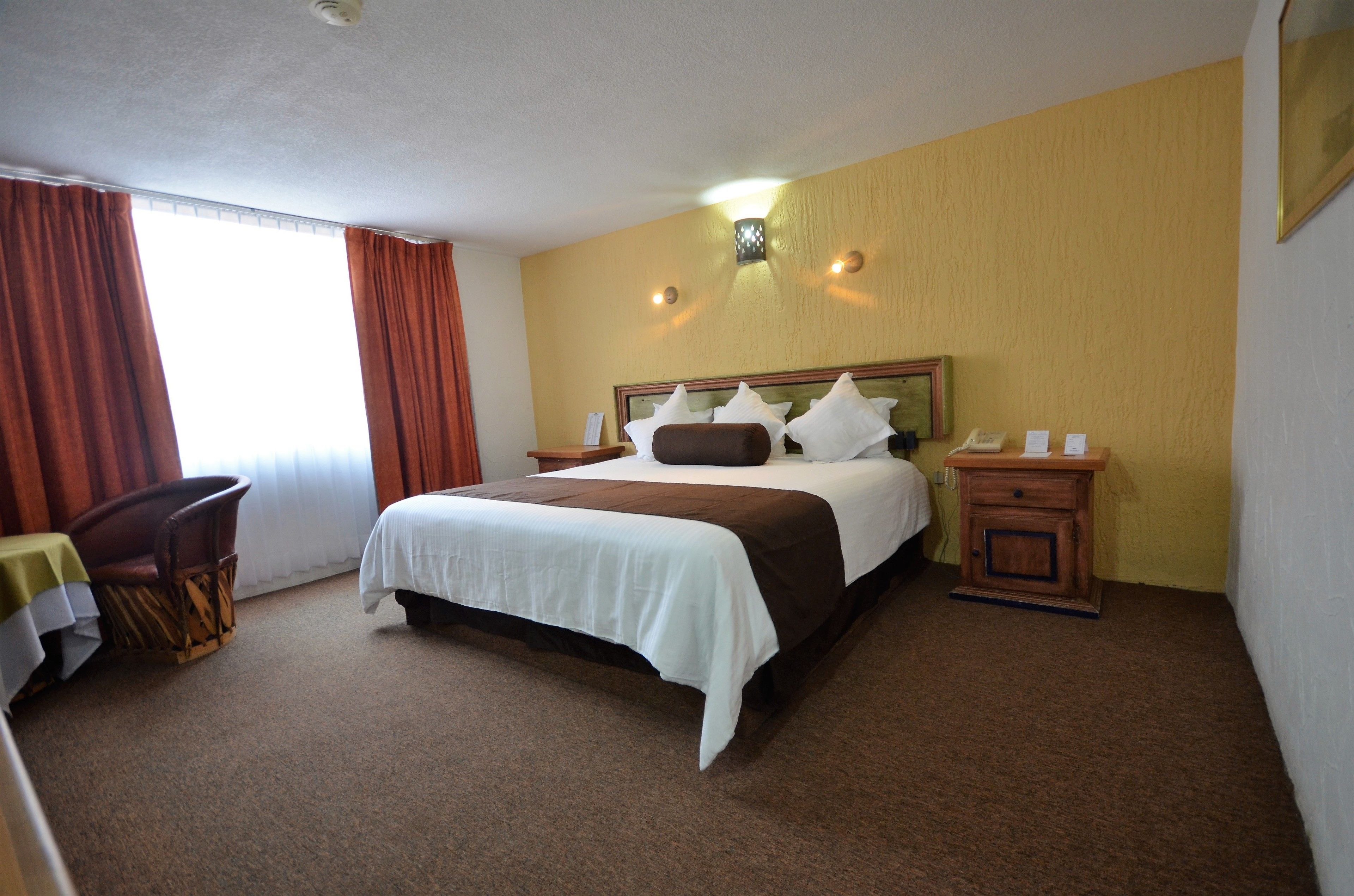 Howard Johnson by Wyndham Morelia Calle Real