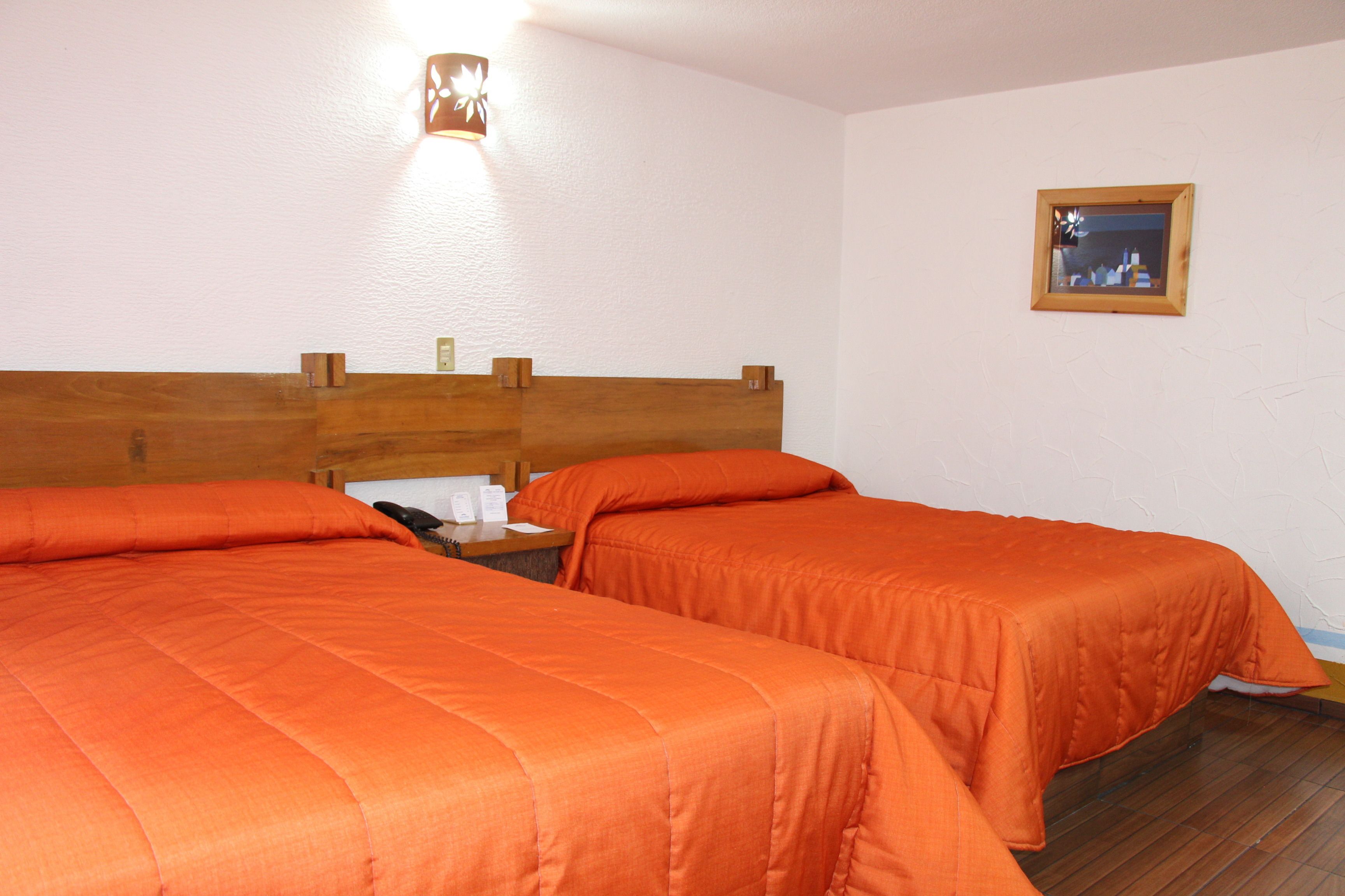 Howard Johnson by Wyndham Morelia Calle Real