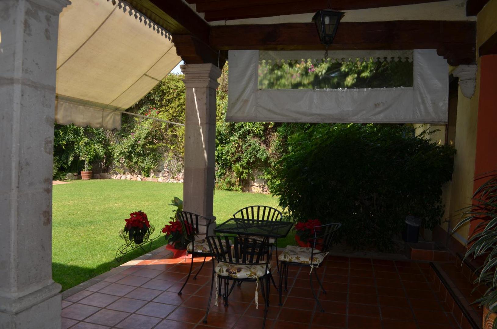 Howard Johnson by Wyndham Morelia Calle Real