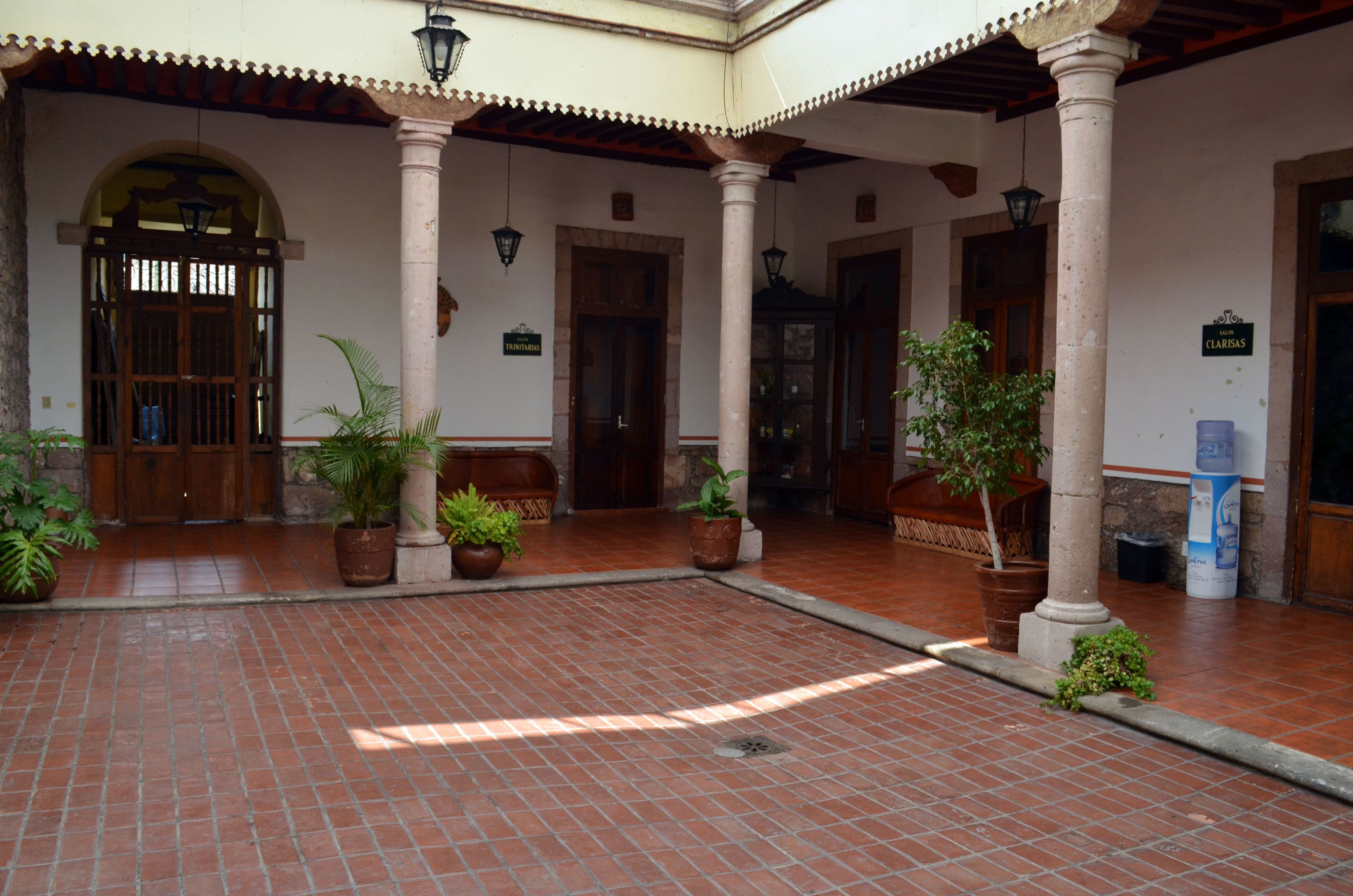 Howard Johnson by Wyndham Morelia Calle Real