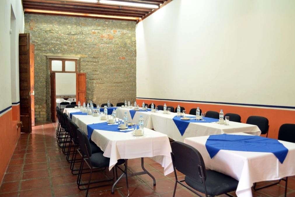 Howard Johnson by Wyndham Morelia Calle Real