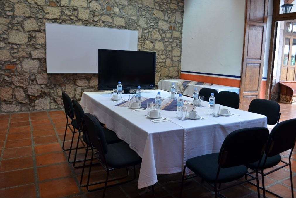 Howard Johnson by Wyndham Morelia Calle Real