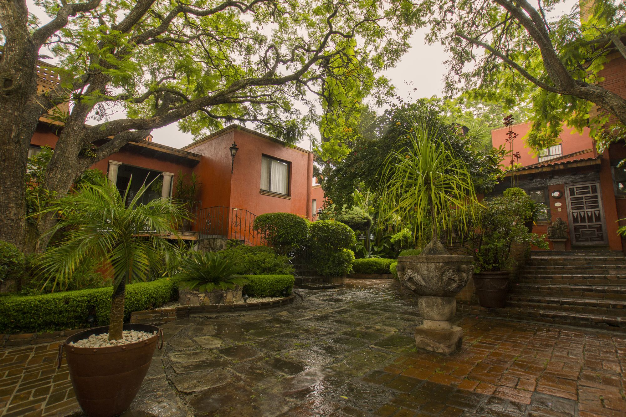 Villa Montana Hotel & Spa