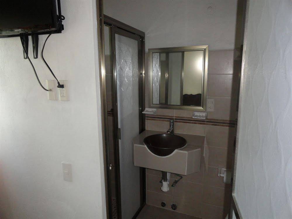 Hotel d' Santiago's