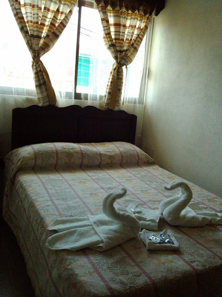 Hotel d' Santiago's