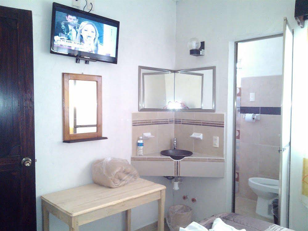 Hotel d' Santiago's