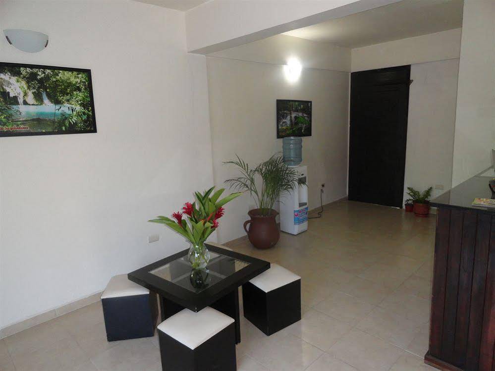Hotel d' Santiago's