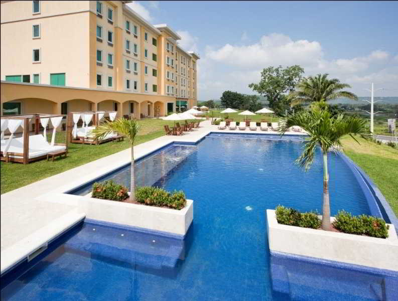 La Quinta by Wyndham Poza Rica