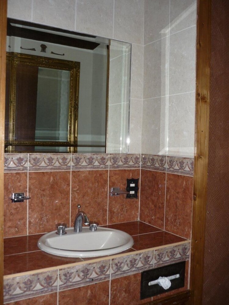 Hotel Los Escudos
