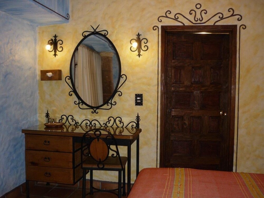 Hotel Los Escudos