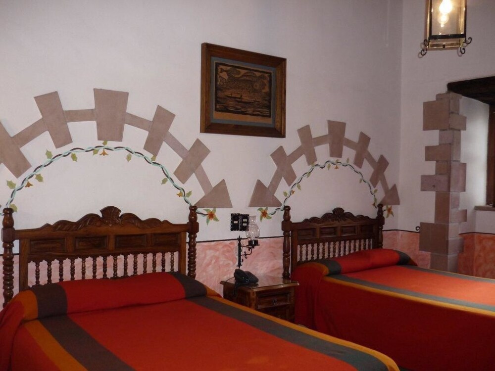 Hotel Los Escudos