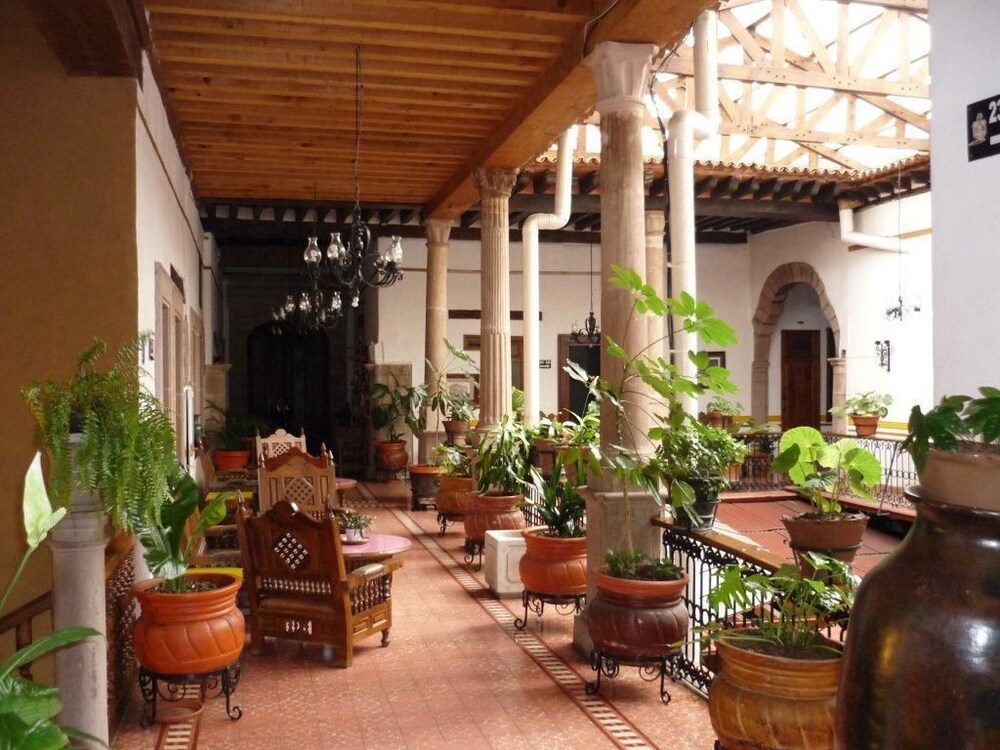 Hotel Los Escudos