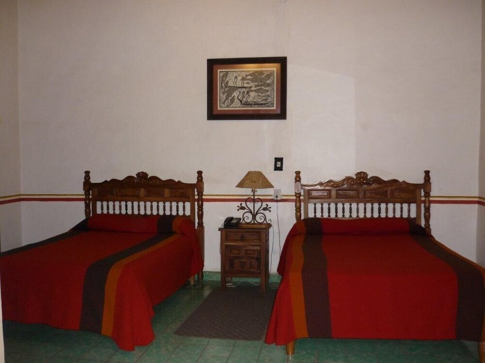 Hotel Los Escudos