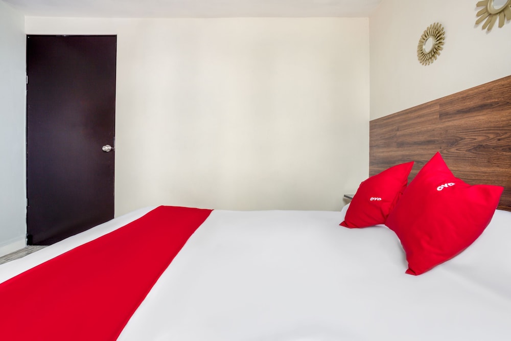 Hotel Suites Puebla by OYO Rooms