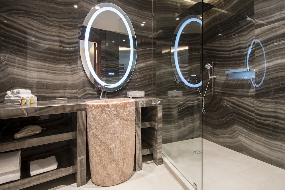La Perla Hotel Boutique