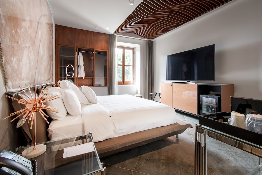 La Perla Hotel Boutique