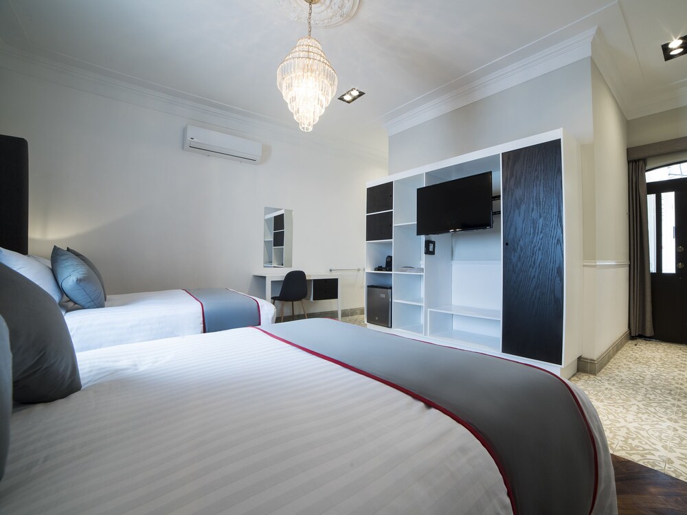 Hotel Business Real 500