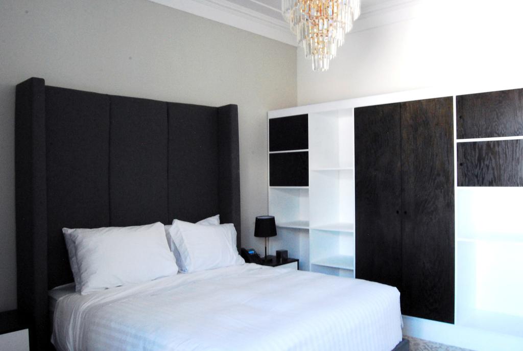 Hotel Business Real 500
