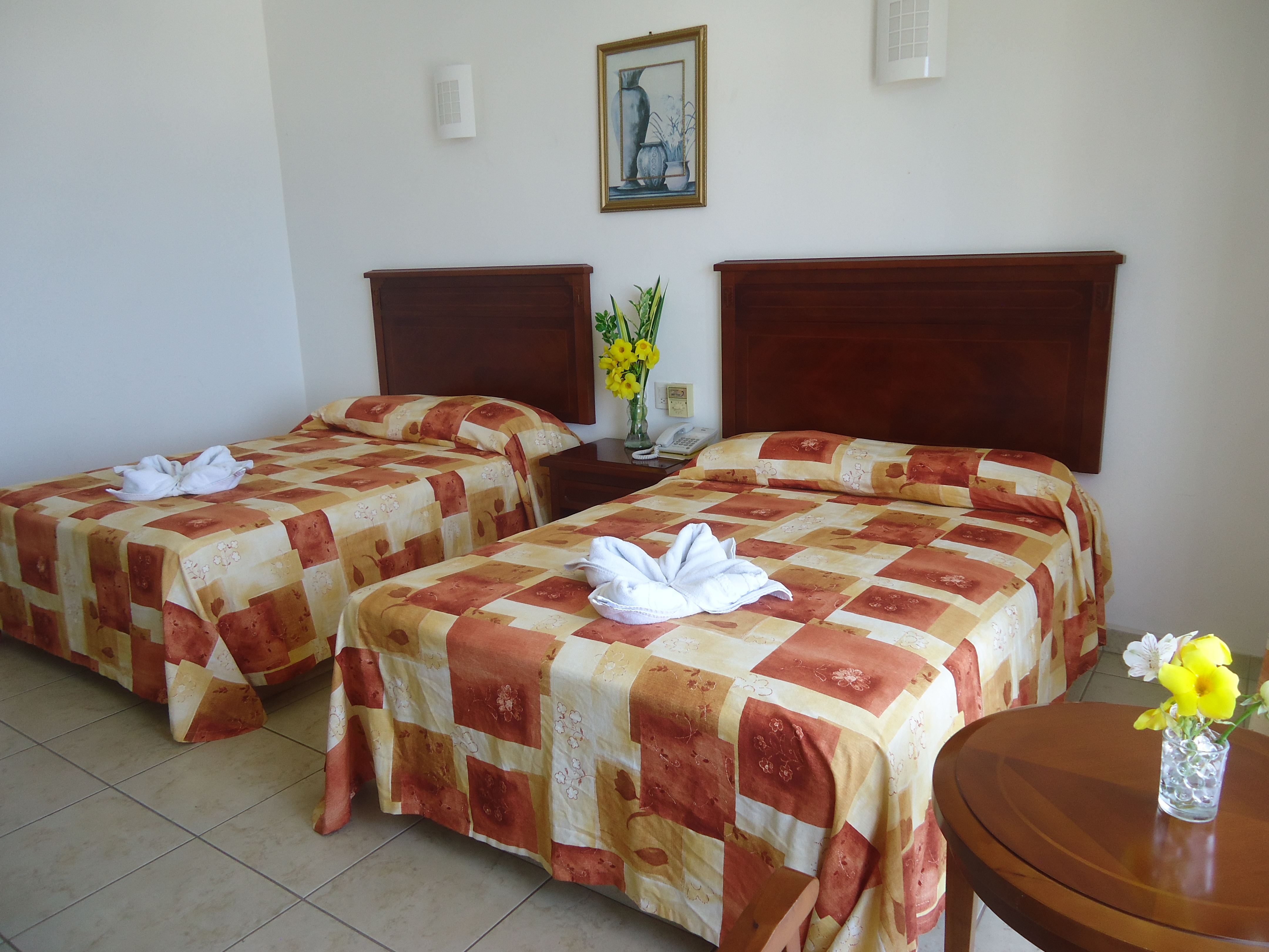 Caracol Plaza and Resort