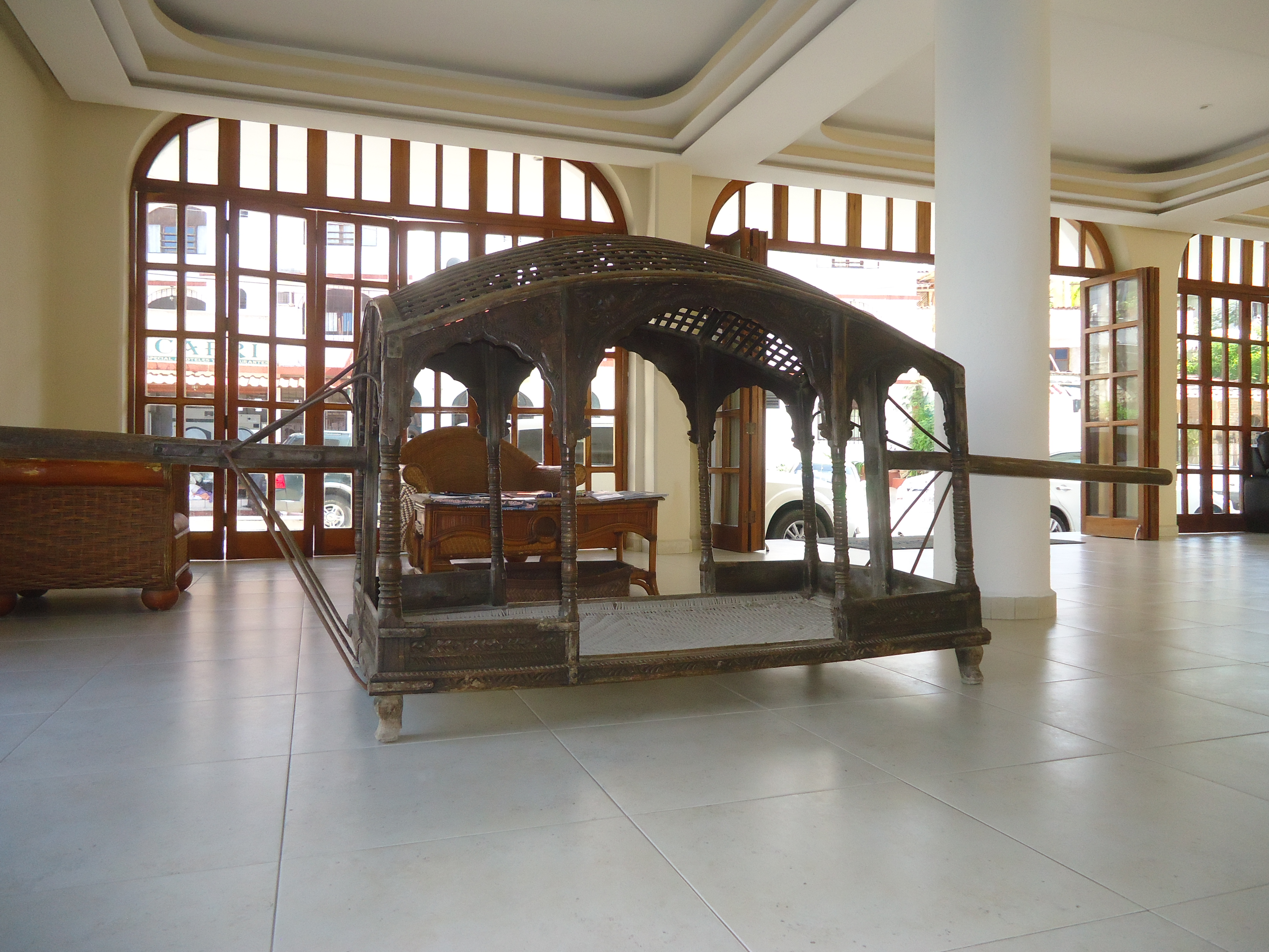 Caracol Plaza and Resort