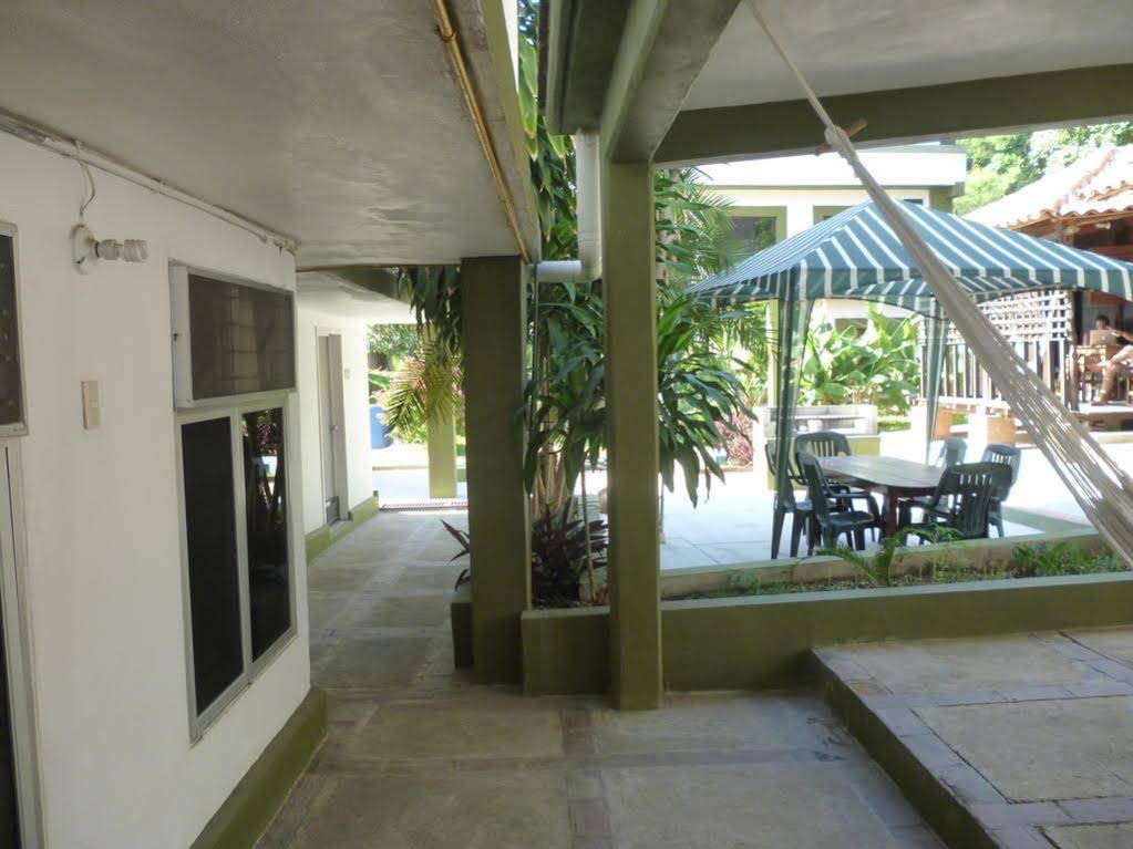 Hotel Las Olas