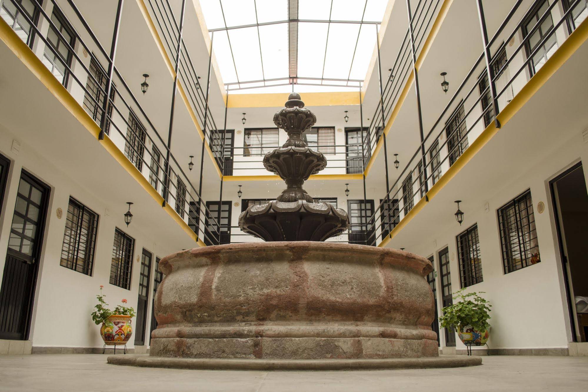 Cinco De Mayo Hotel