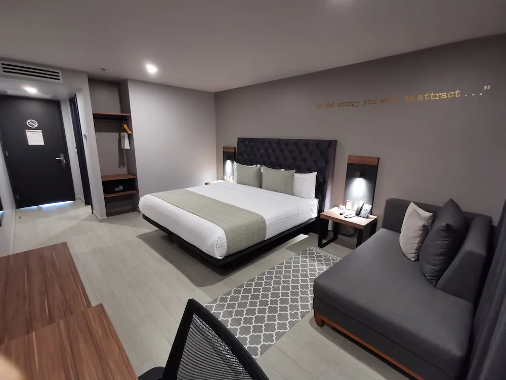 Hotel Bedford