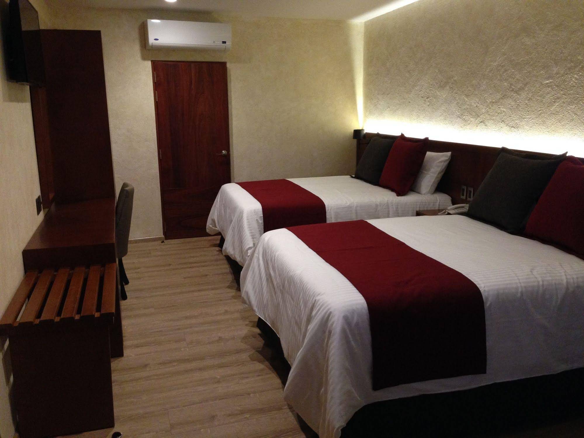 Hotel Madero