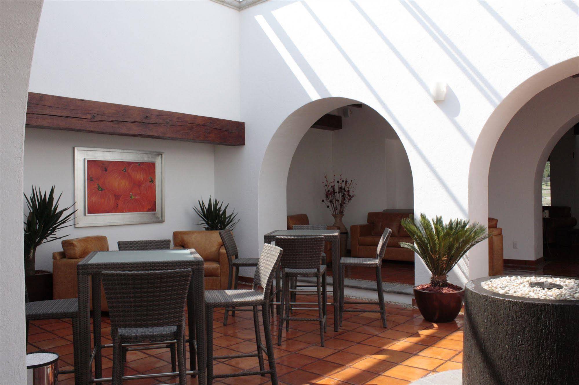 Hotel Villa Mexicana Golf & Equestrian Resort