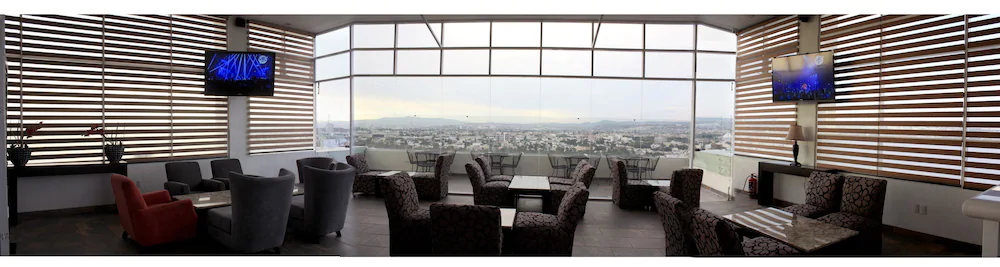 Hotel Crown Victoria