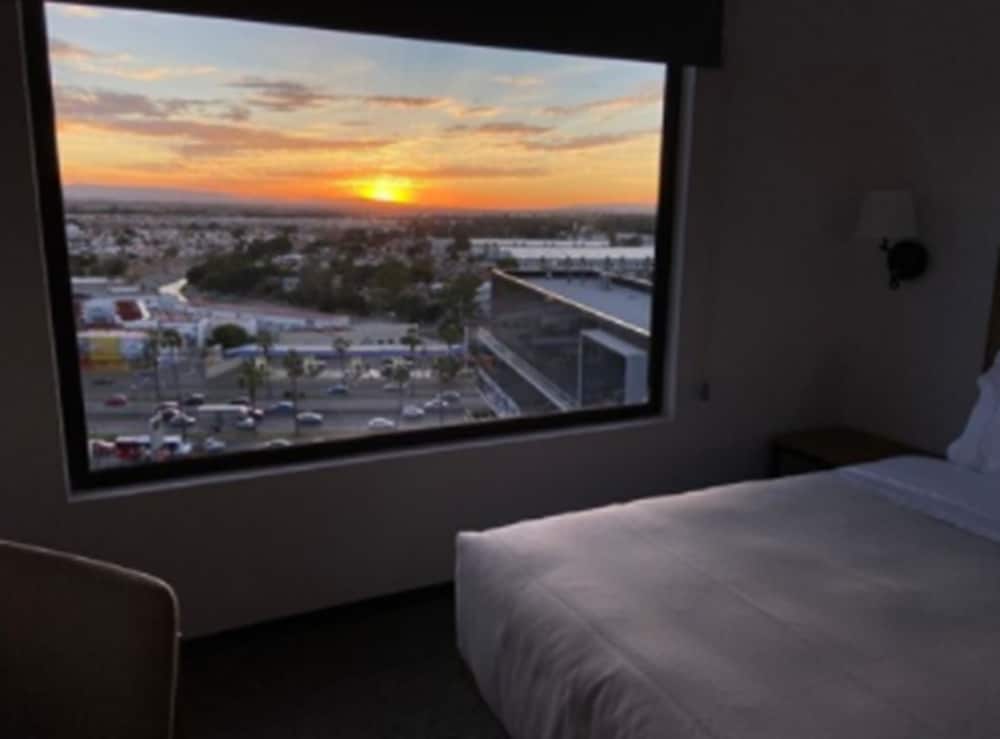 Stadia Suites Queretaro
