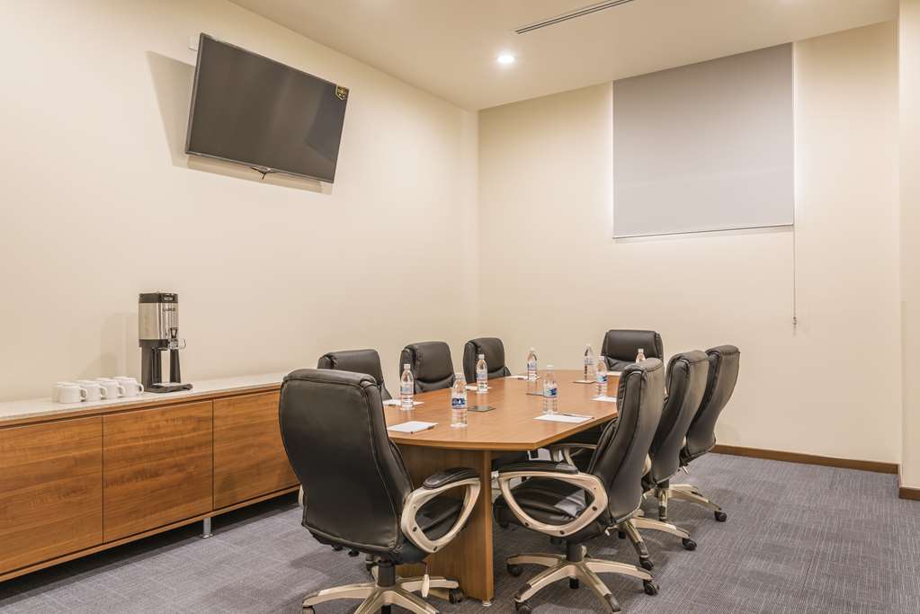 Hampton Inn & Suites by Hilton Salamanca