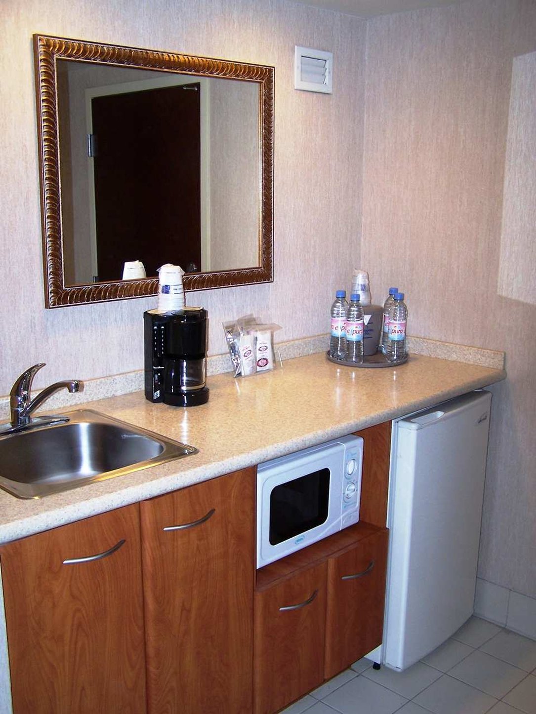 Hampton by Hilton Saltillo
