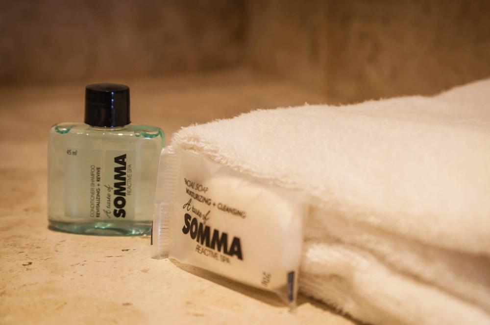 One Saltillo Derramadero