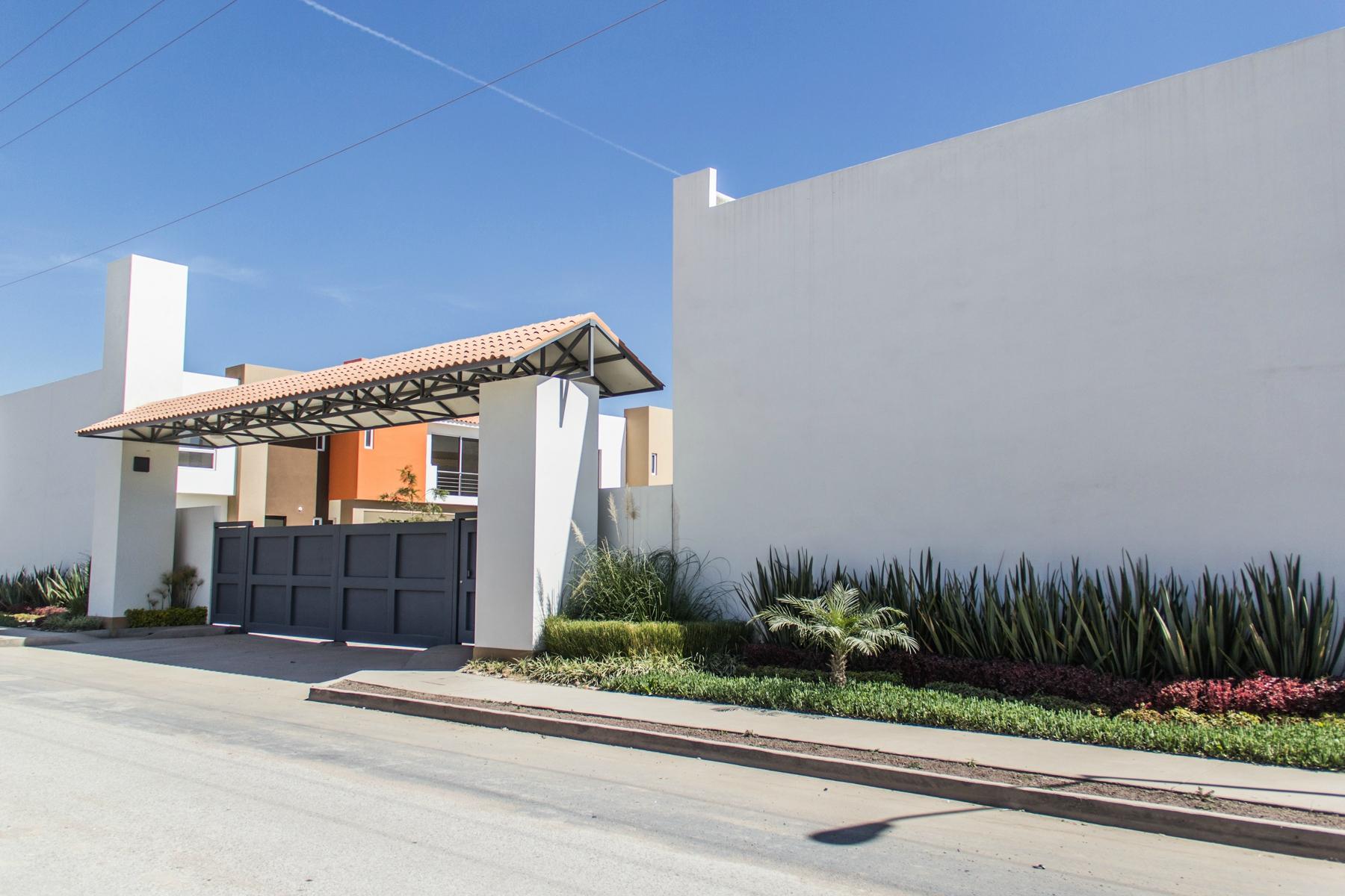 Redwood Villas Extended Stay