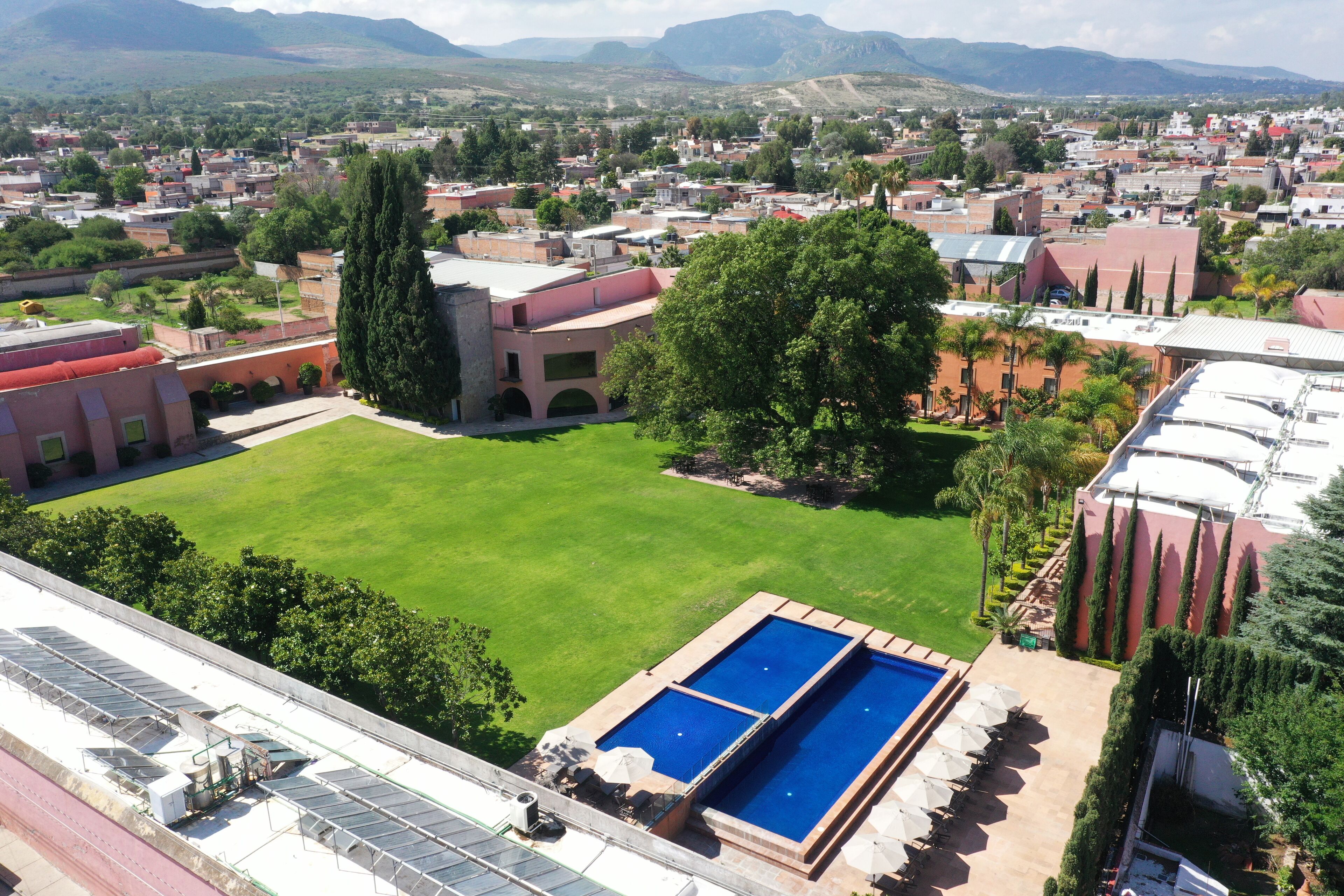 El Diezmo Hotel